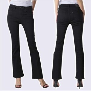 NWT LEVI'S  Women's 725 High Rise Bootcut Jeans Sz 32 Black